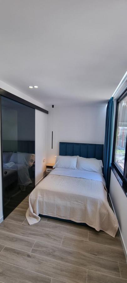 Deluxe Apartment Bllok Tirana Exterior photo